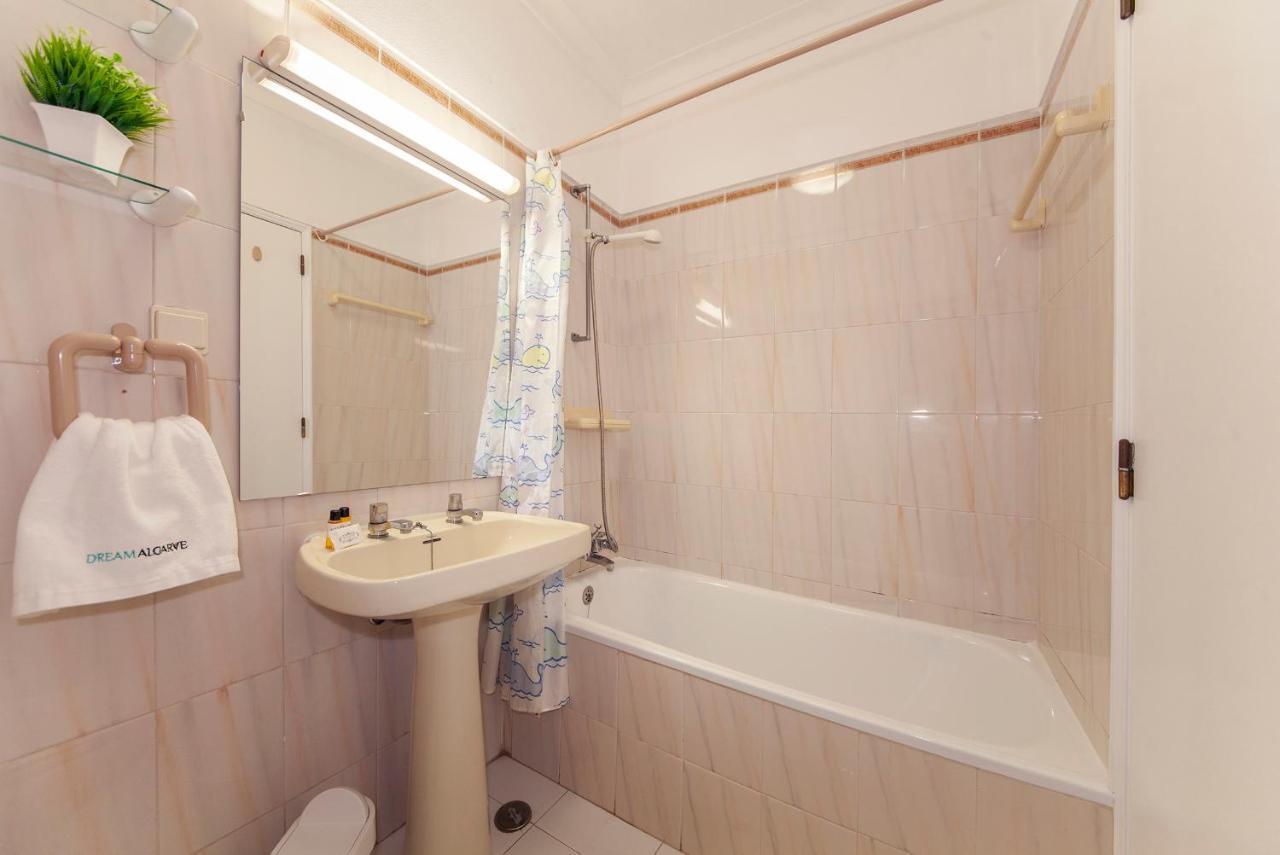 B25 - Candimar Beach Apartment Portimao Luaran gambar